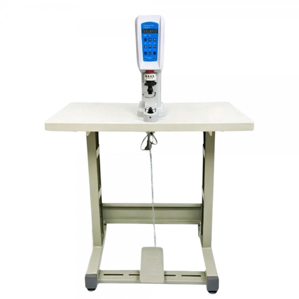 Máquina de Pregar Botão de Pressão TECNOVA com Mesa Completa