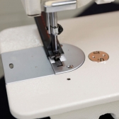 Máquina de Costura Transporte Triplo Direct Drive 1 Agulha Bracob BC0628AT